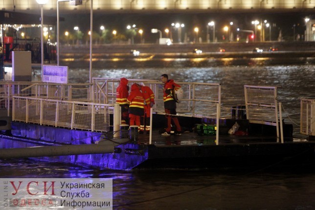 Полиция задержала одесского капитана, который врезался на теплоходе в затонувший катер в Будапеште «фото»