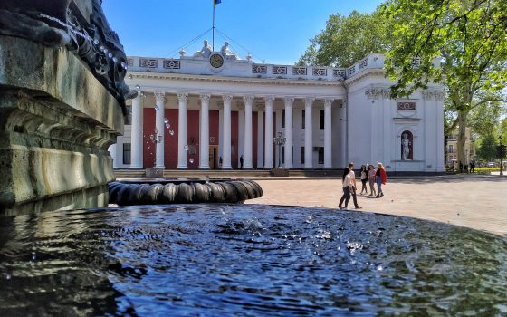 Одесские депутаты неожиданно перенесли сессию «фото»