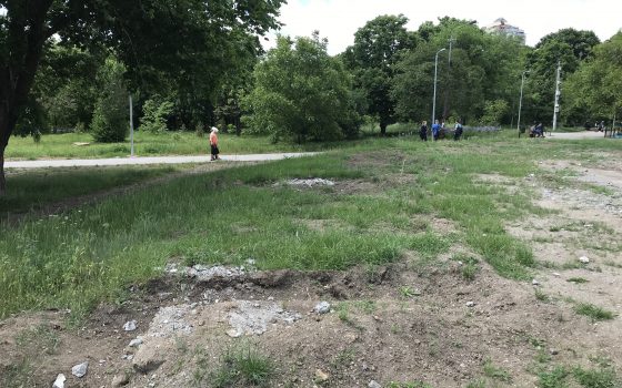 На месте “Стоунхенджа” в парке Победы теперь пустырь: глава района обещает, что таинственный инвестор продолжит работы (фото) usionline.com На месте “Стоунхенджа” в парке Победы теперь пустырь: глава района обещает, что таинственный инвестор продолжит работы (фото) «фото»