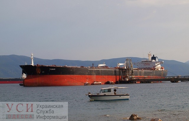 Одесса встретит пятерых украинских моряков с задержанного в Египте танкера «фото»