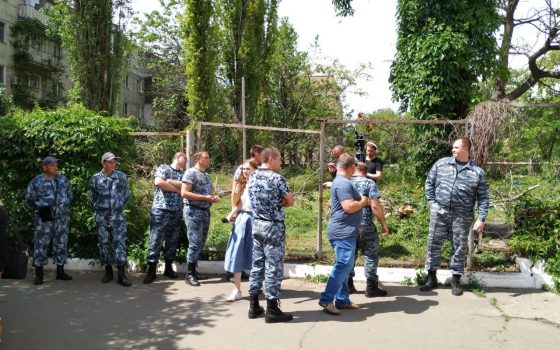 На территории университета Мечникова рейдеры пытаются захватить землю под застройку (фото) «фото»