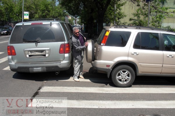 “Муниципальные” эвакуаторы и письма счастья: в Одессе появятся специальные инспекторы, которые будут штрафовать за нарушения правил парковки «фото»