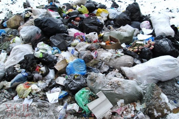 На маевках одесситы завалили город мусором: особенно отличился частный сектор «фото»