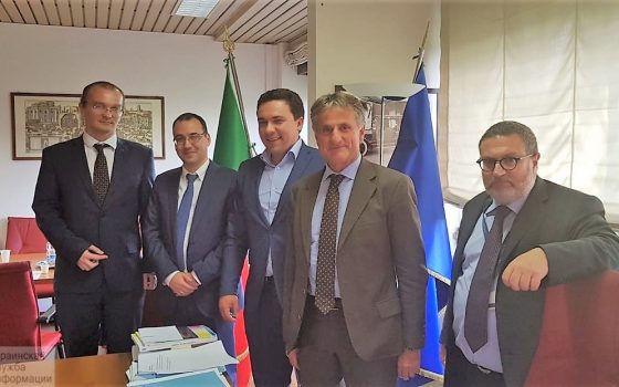 Министерство инфраструктуры планирует связать паромом Черноморск и итальянский Бари «фото»