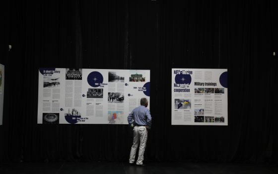 В одесском музее открылась выставка западных плакатов времен Холодной войны (фоторепортаж) «фото»