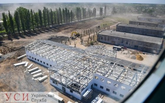 Военная прокуратура проводит обыск из-за многомиллионных краж на строительстве казарм в Дачном «фото»