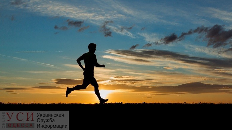 Марафонец пробежит благотворительный забег в поддержку одесских волонтеров и их подопечных «фото»