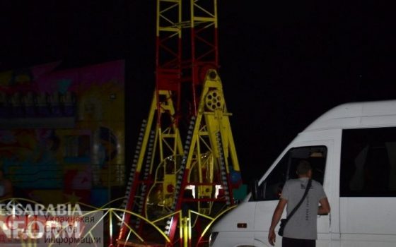 Житель Одесской области упал с аттракциона и разбился «фото»