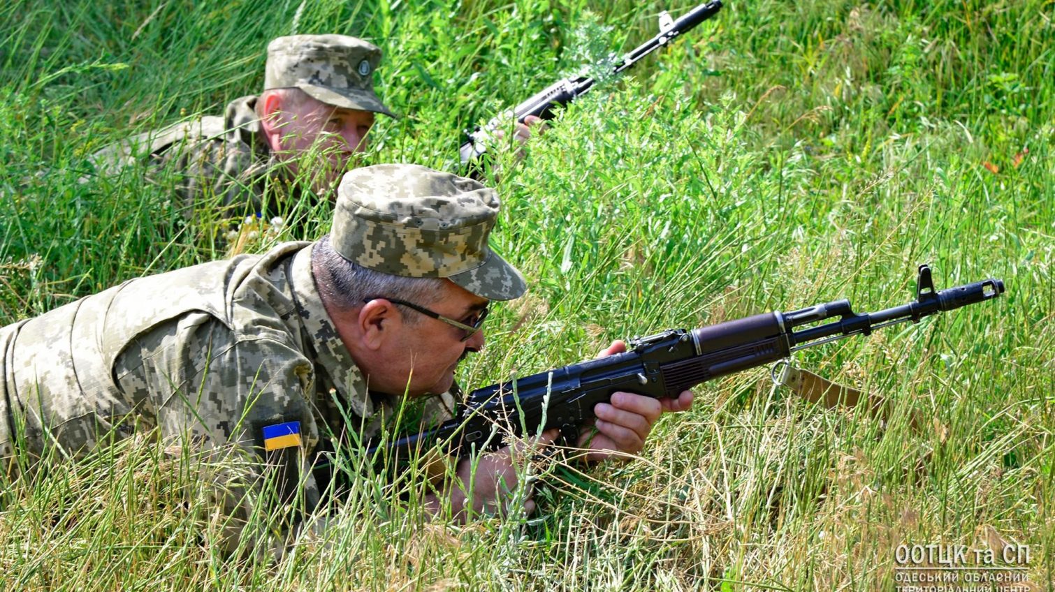 В Одесской области резервисты тренируются в стрельбе, тактике и полевой медицине (фото) «фото»
