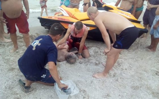 Мужчина пережил клиническую смерть на пляже в Лузановке (фото) «фото»