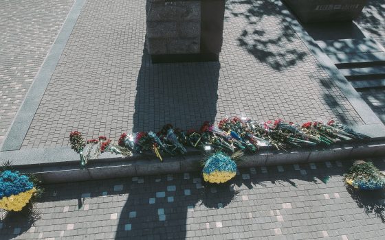 День Конституции в Одессе отметили возложением цветов к памятнику Кобзарю (фото, видео) «фото»