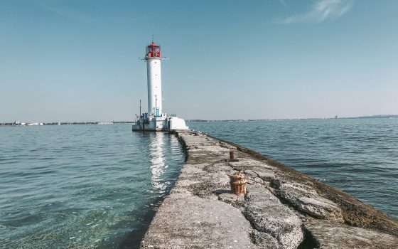 Первым встречает и провожает: экскурсия на одесский маяк (фоторепортаж) «фото»