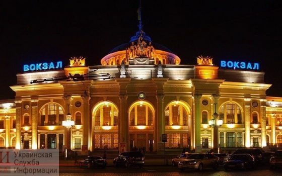 В Одессе на ж/д вокзале умерла пассажирка электрички «фото»