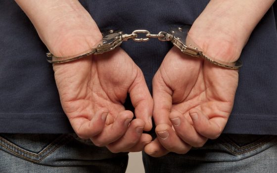 Украсть за 30 минут: полиция задержала грабителя, который за полчаса ограбил женщину и магазин usionline.com Украсть за 30 минут: полиция задержала грабителя, который за полчаса ограбил женщину и магазин «фото»
