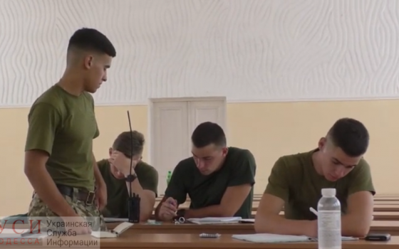 В Одессе бойцы НАТО проводят инструктаж для украинских военных «фото»
