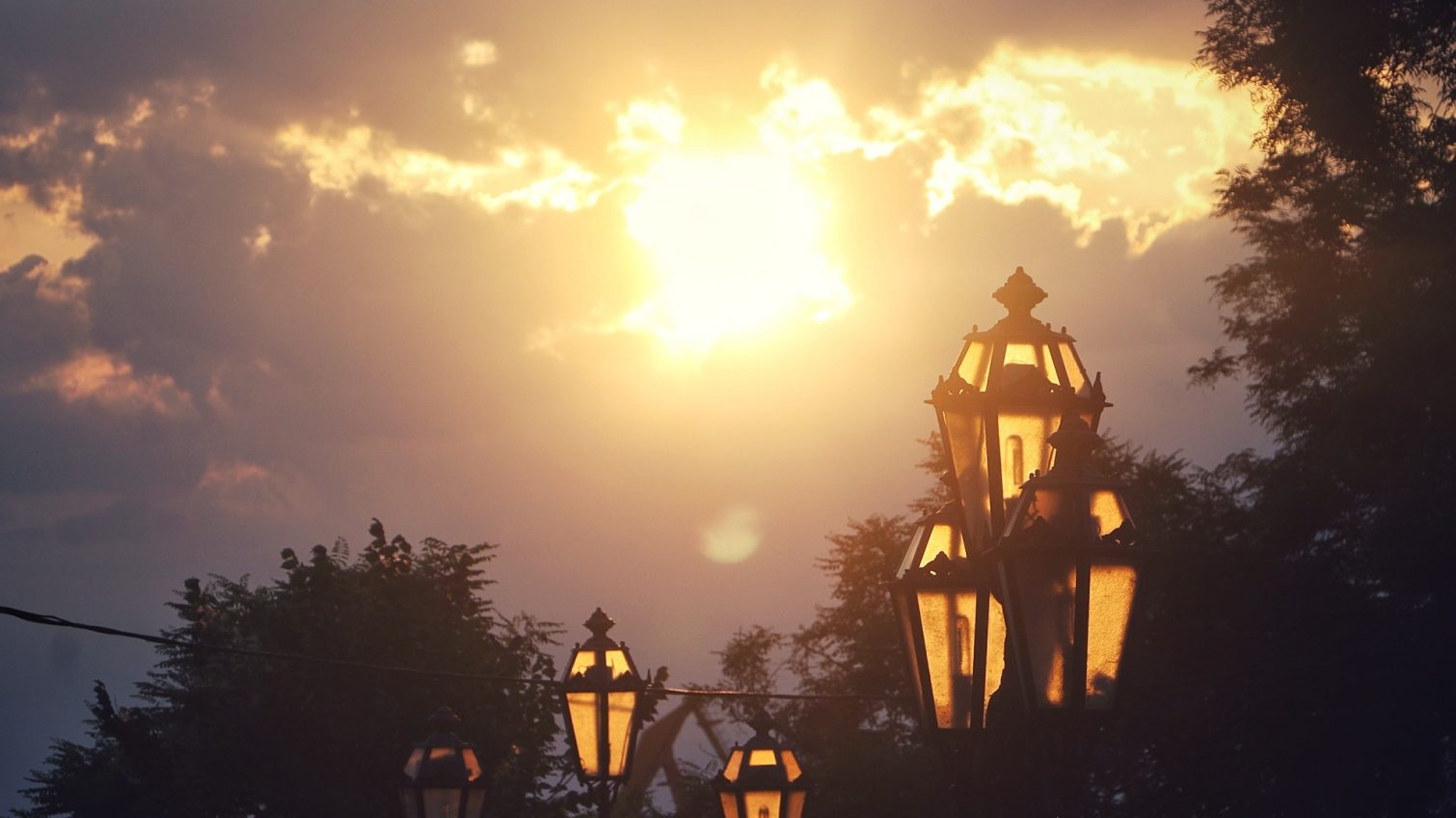 Июньский рассвет на Приморском бульваре: как просыпается город в 24 кадрах (фоторепортаж) «фото»