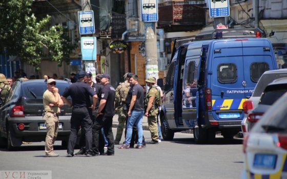 Появилось видео штурма одесского ломбарда с заложниками (фото, видео) «фото»