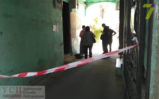 В центре Одессы мужчина убил свою жену, ранил сына и попытался покончить с жизнью (фото) «фото»