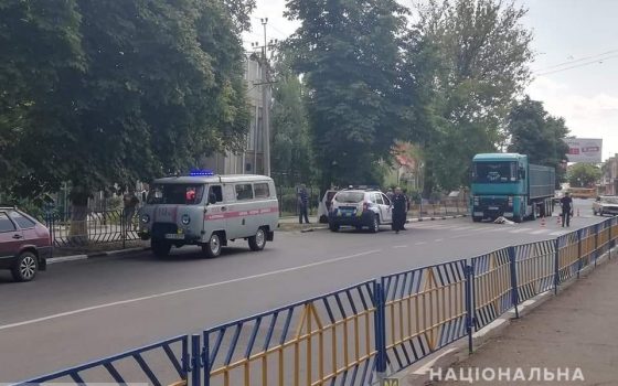 Смертельное ДТП в Одесской области: женщина погибла под колесами грузовика (фото) usionline.com Смертельное ДТП в Одесской области: женщина погибла под колесами грузовика (фото) «фото»