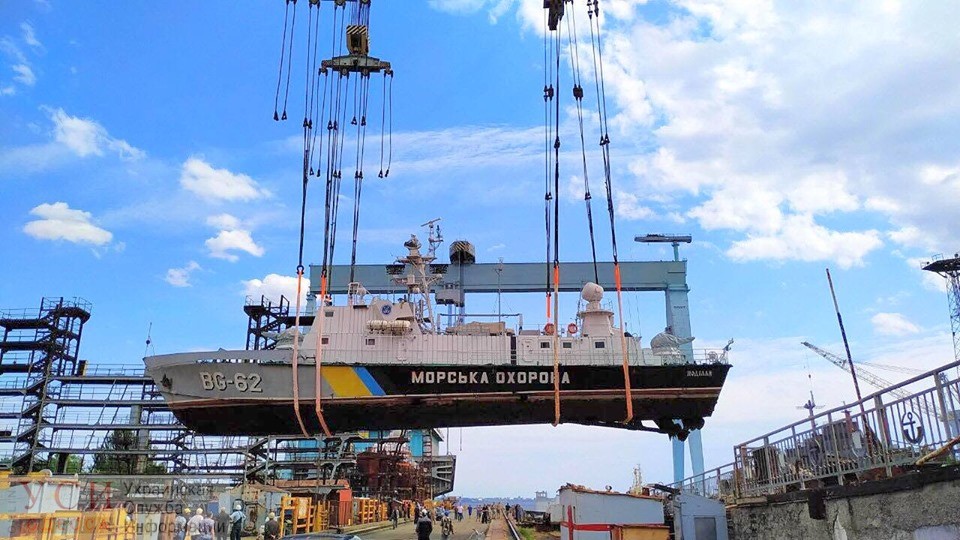 Корабль Одесского отряда Морской охраны отправился в Николаев на ремонт (фото) «фото»