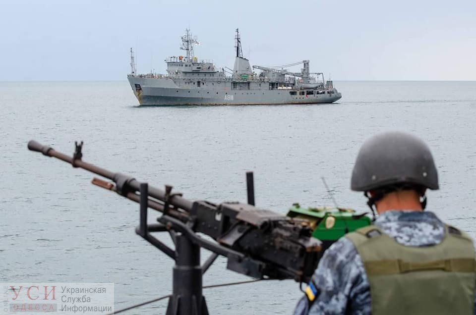 Под конец “Си Бриза-2019”: экипажи кораблей ВМСУ штурмовали судно-нарушитель и искали контрабанду (фото) «фото»