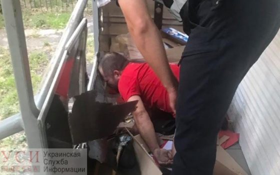 Одесситы спасли бездомного, который хотел покончить жизнь самоубийством (фото) usionline.com Одесситы спасли бездомного, который хотел покончить жизнь самоубийством (фото) «фото»