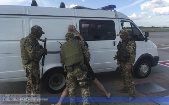 Немецкие правоохранители вернули в Одессу наркодиллера, который почти 8 лет скрывался от правосудия (фото) «фото»