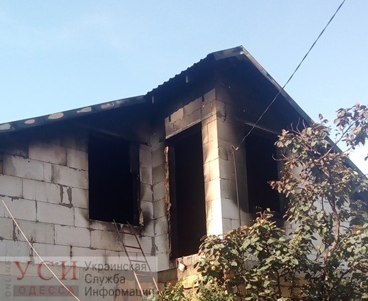 Многодетная семья погорельцев осталась без жилья после масштабного пожара в Суворовском районе: нужна помощь «фото»