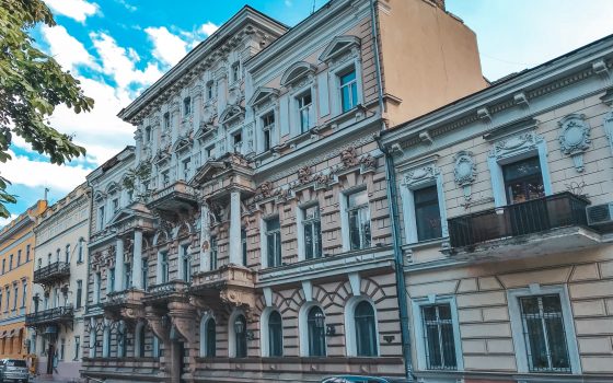 Место бедствия: в центре Одессы разваливается знаменитый памятник архитектуры (фото, видео) usionline.com Место бедствия: в центре Одессы разваливается знаменитый памятник архитектуры (фото, видео) «фото»