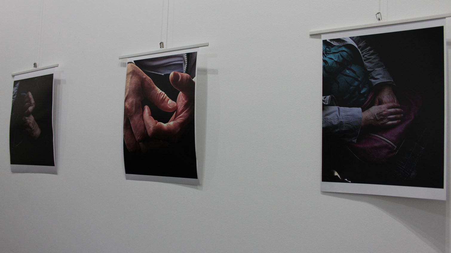 В Одессе открылась фотовыставка “Руки, которые говорят” (фоторепортаж) «фото»