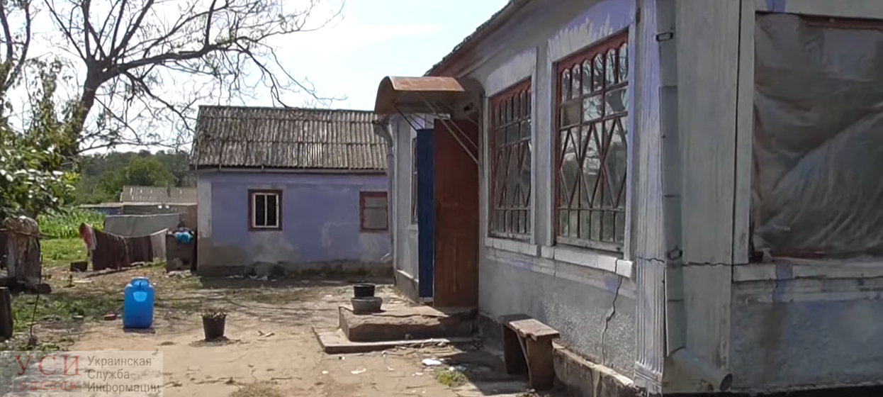 В Одесской области у пьющей матери забрали 8 голодных детей: ее хотят лишить родительских прав (видео) «фото»