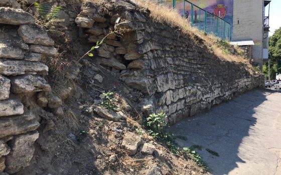 В Одессе хотят отремонтировать подпорную стену, которая разрушилась год назад (фото) usionline.com В Одессе хотят отремонтировать подпорную стену, которая разрушилась год назад (фото) «фото»