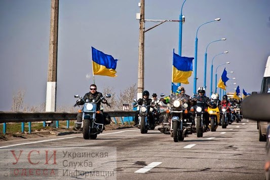Байкеры провезут украинский и крымскотатарский флаги через всю Украину «фото»