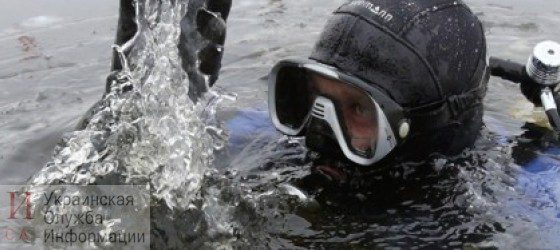 Водолазы достали из Кучурганского лимана утопленника «фото»
