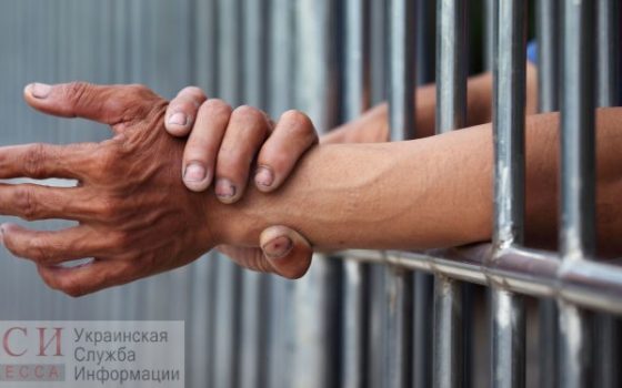 В Аккермане посадили в тюрьму пенсионера, который расстрелял соседей usionline.com В Аккермане посадили в тюрьму пенсионера, который расстрелял соседей «фото»
