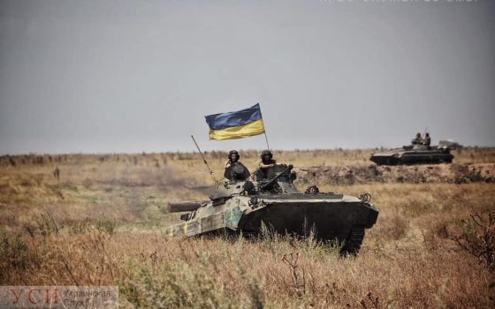 Тренировались действовать в наступлении и в обороне: как проходят учения одесской мехбригады (фото) «фото»
