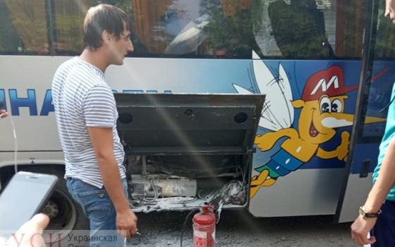Автобус “Измаил – Одесса” загорелся во время движения «фото»
