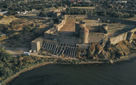 Разрушительная стихия оставила трещины в Аккерманской крепости (фото, видео) «фото»