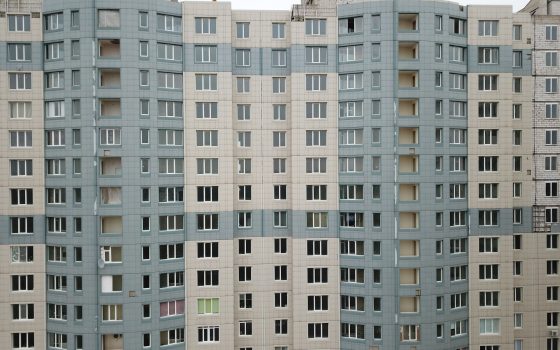 Застройщик “дома-призрака” в Черноморске отключает своих жильцов от электричества «фото»