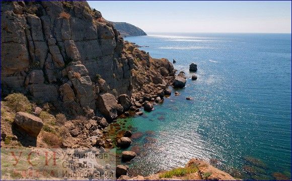 В Крыму спасли одесситку, упавшую со скалы «фото»