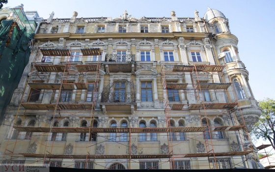Дом Либмана одевают в леса (фото) «фото»