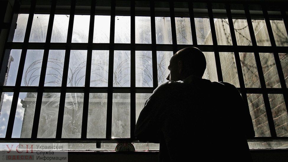 За сутенерство и взятки Малиновский суд отправил мужчину в тюрьму на 3 года «фото»