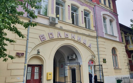 Серьезно пострадавшая в смертельном ДТП под Одессой женщина пришла в сознание: ее состояние стабильное (фото) «фото»
