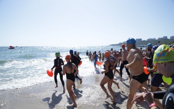 “Оceanman” собрал на Ланжероне почти тысячу пловцов из 13 стран мира (фоторепортаж) «фото»