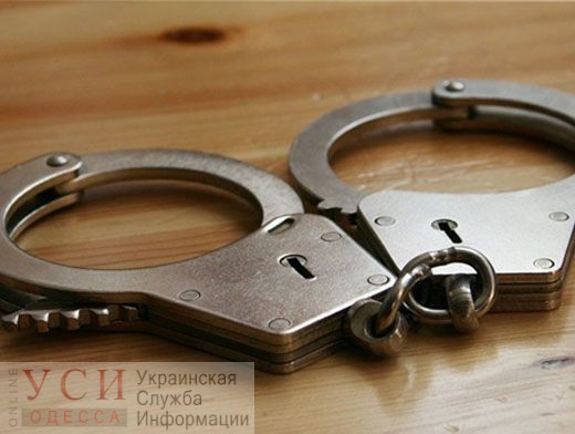 Мужчину, который подрезал шаурмиста в центре Одессы, отпустили под личную ответственность «фото»