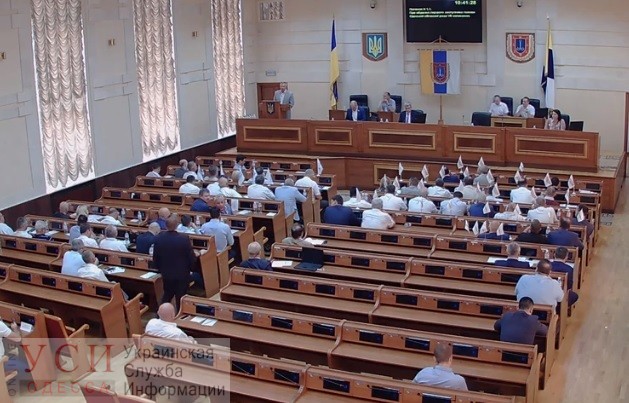 Сидим молча: больше половины депутатов Одесского облсовета за год ни разу не выступили в сессионном зале «фото»