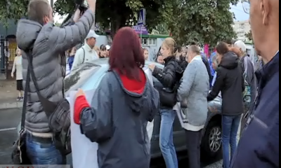 Видео наезда на протестующих на Таирова, где пострадало 2 человека «фото»