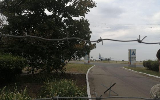 Почти год в плену: в Одессу вернулись освобожденные моряки (фото, видео) ОБНОВЛЕНО «фото»