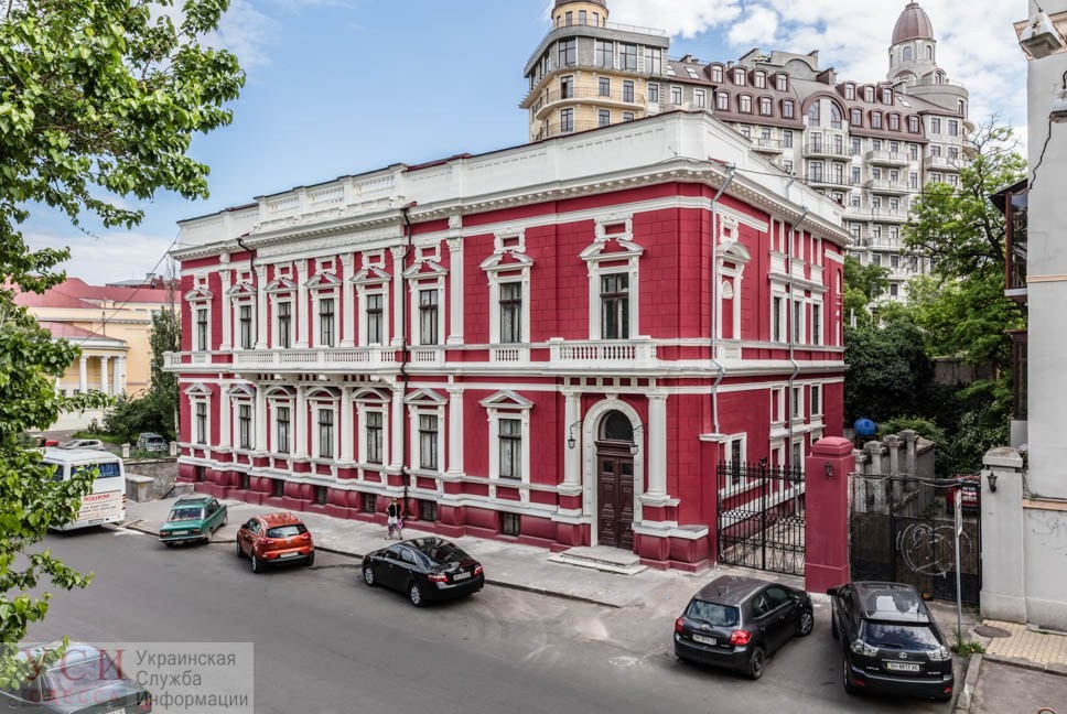 В центре Одессы пытаются продать старинный особняк за 2,5 миллиона долларов «фото»
