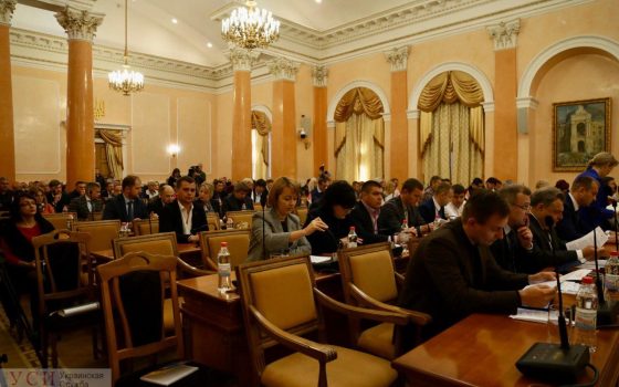 Депутаты выделили очередную многомиллионную помощь тепловикам, но не дали денег на ремонт сетей «фото»